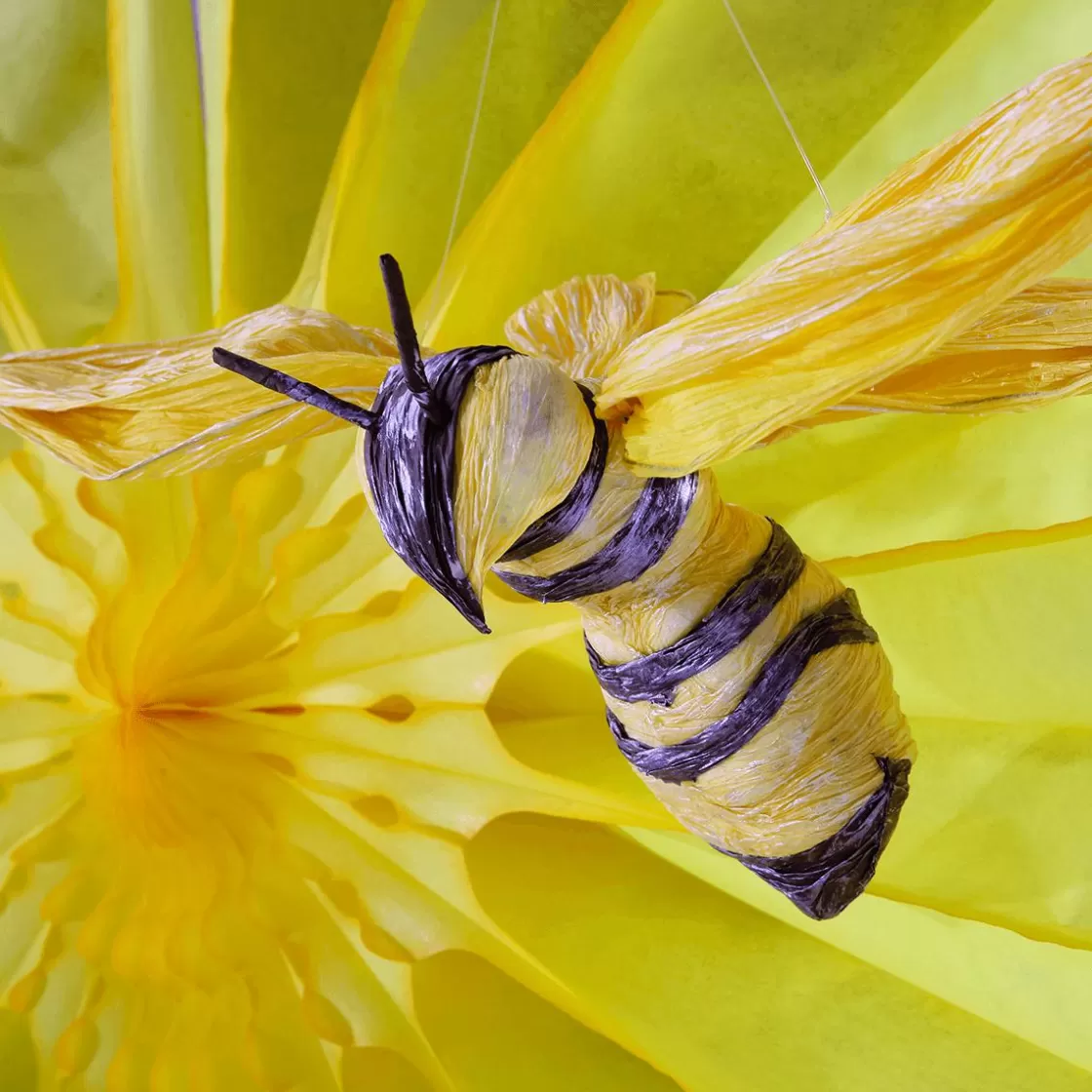 Decoración De Animales | Decoración De Primavera>DecoWoerner Abejas Decorativas 10-14 Cm, 5 Piezas amarillo