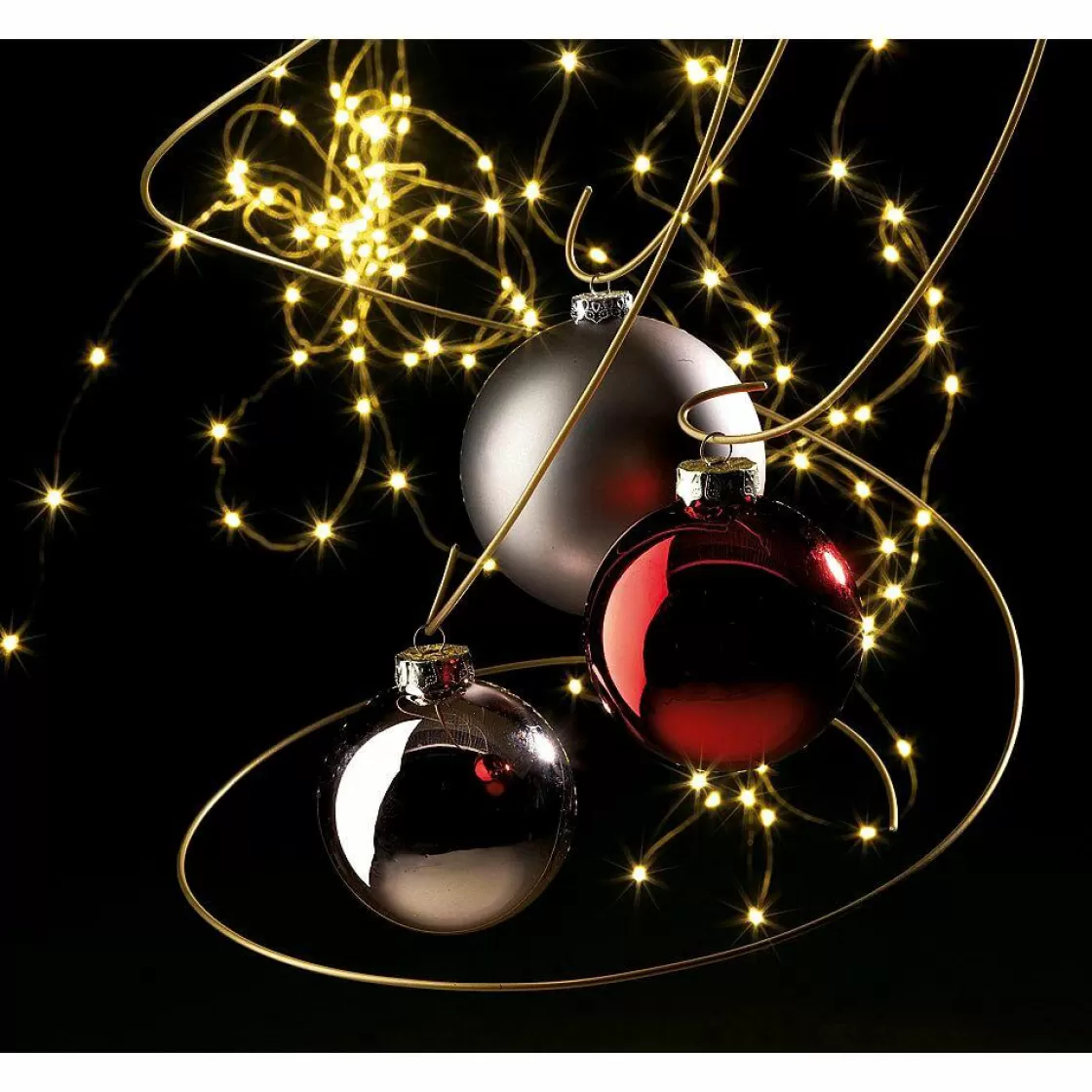Bolas De Navidad>DecoWoerner Bola De Navidad Sin Costuras De Plástico, Color Oscuro Ø 8 Cm marrón