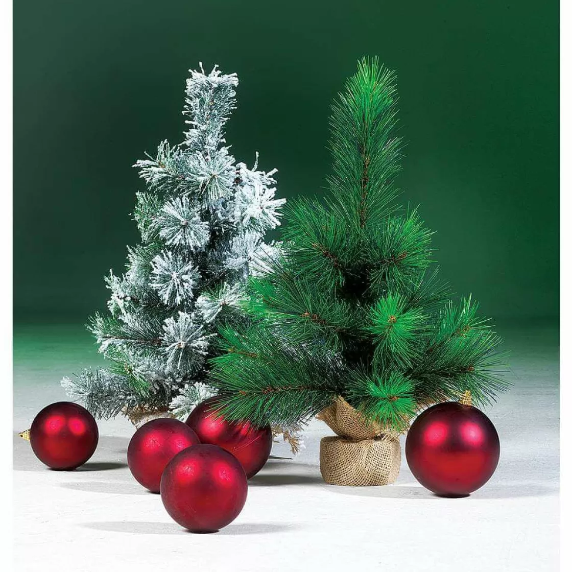 Bolas De Navidad>DecoWoerner Bolas De Navidad De Plástico Baya Mate, Ignífugo, 6 Cm Ø - 24 Piezas rojo