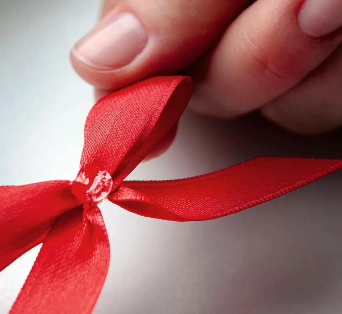 Lazos De Regalo>DecoWoerner Lazos Decorativos s Para Pegar, 100 Piezas rojo