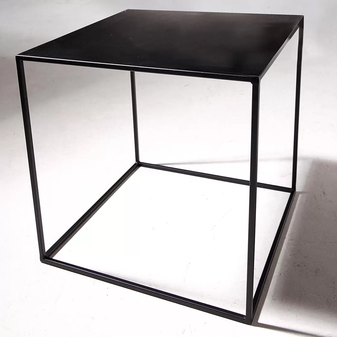 Expositores Para Tiendas | Macetas Y Artículos De Decoración>DecoWoerner Mesa De Metal 45 X 45 Cm, Negra negro