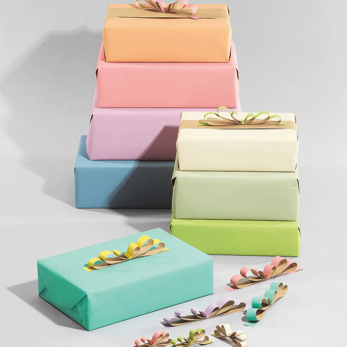 Go Green - Envoltorio Para Regalo Ecológico | Papel De Regalo>DecoWoerner Papel Kraft Liso Reciclado - Bobina De Papel De Regalo De 50 M azul