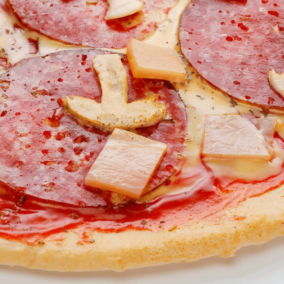 Platos Y Comida Rápida>DecoWoerner Pizza Speciale Con Salami, Jamón Y Champiñones Comida Fake 25 Cm Ø rojo